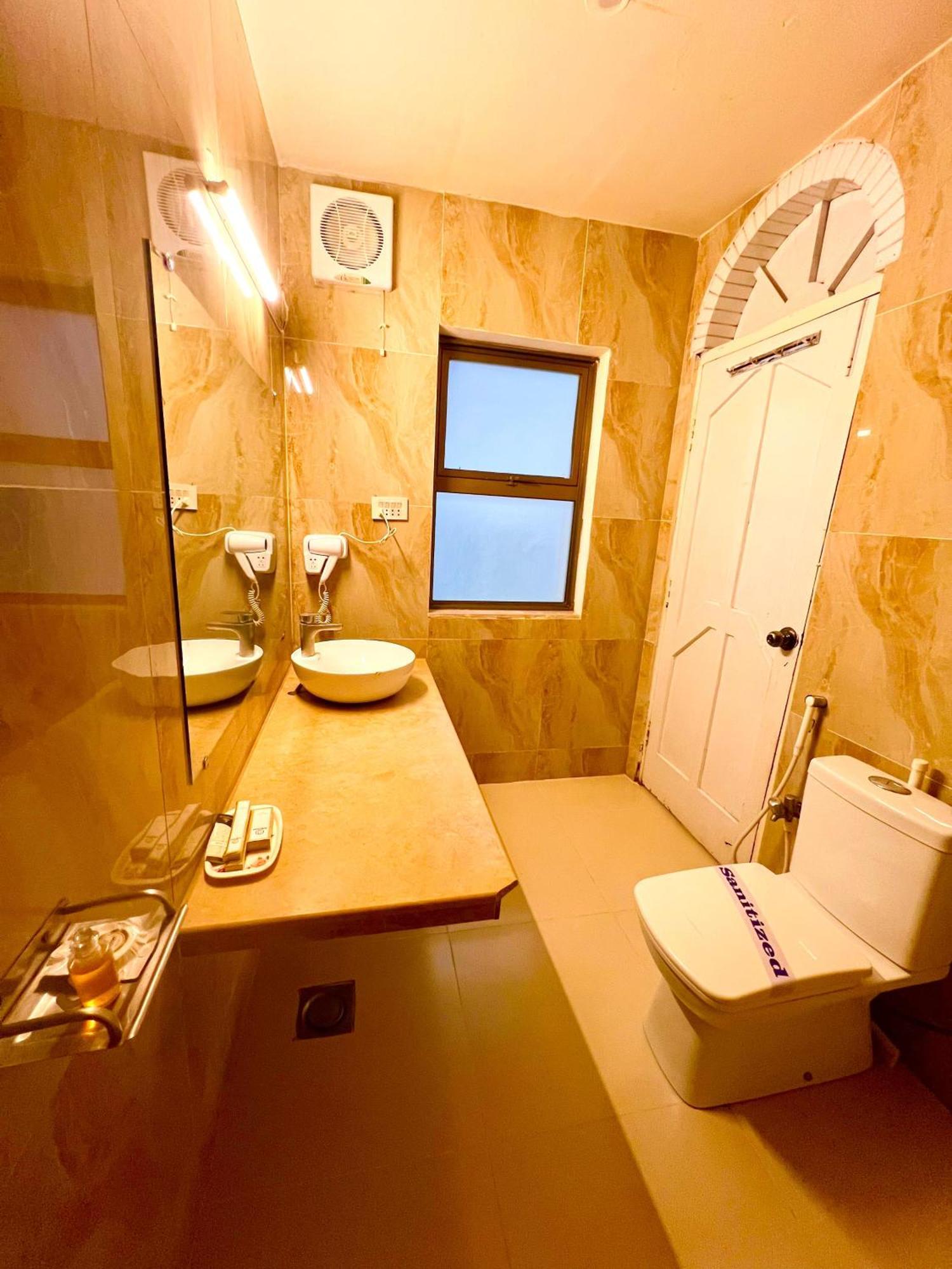 Shelton Guest House Ισλαμαμπάντ Εξωτερικό φωτογραφία